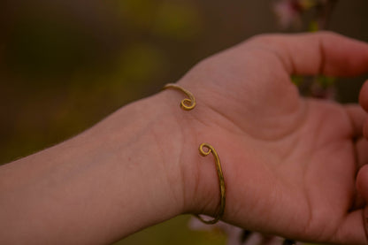 Spiral End Bracelet